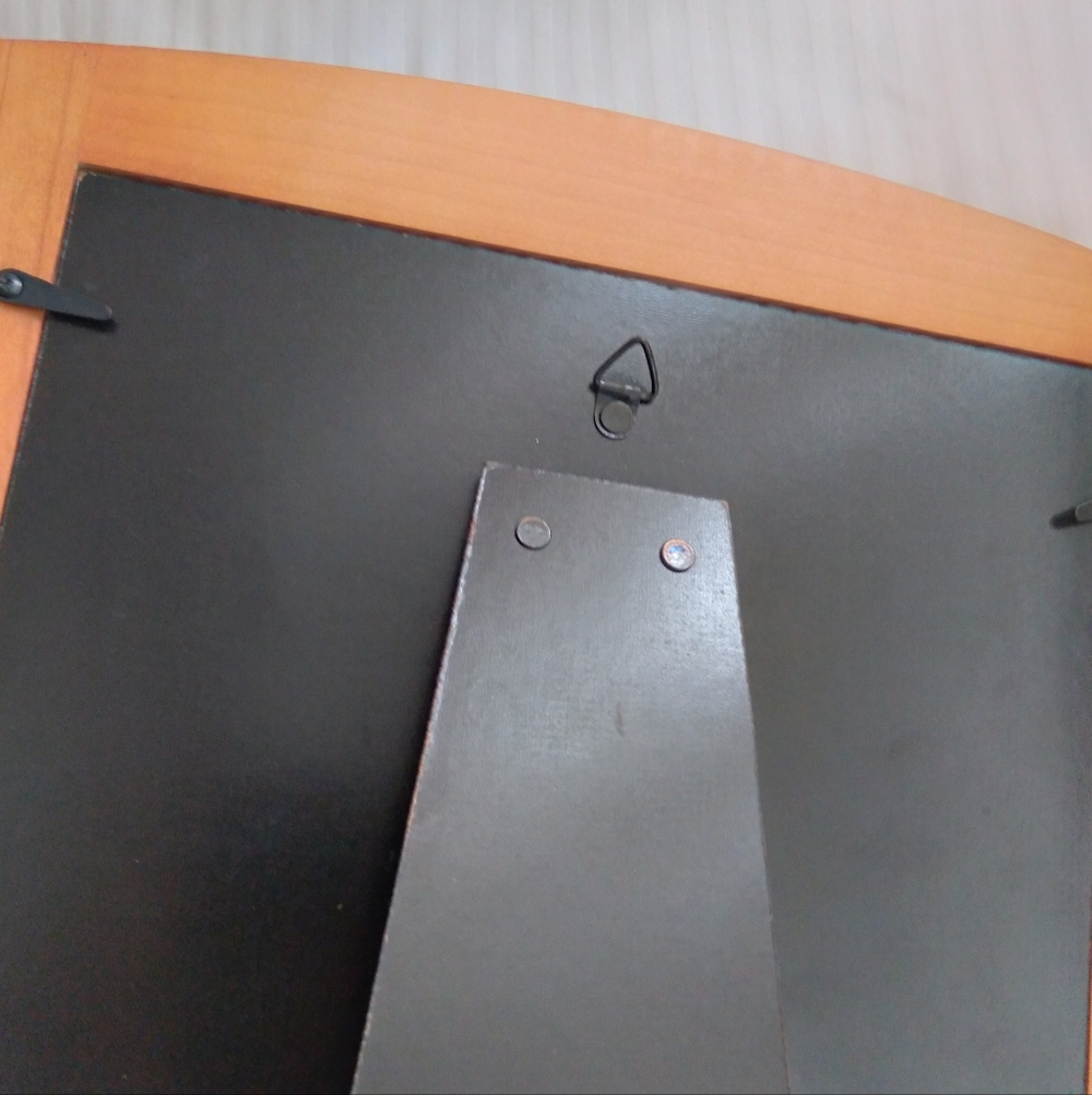 Wooden Trapezoid-Shaped Photo Frame - Picture 7 of 8